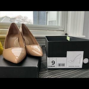 Banana Republic Madison 12 hour pump